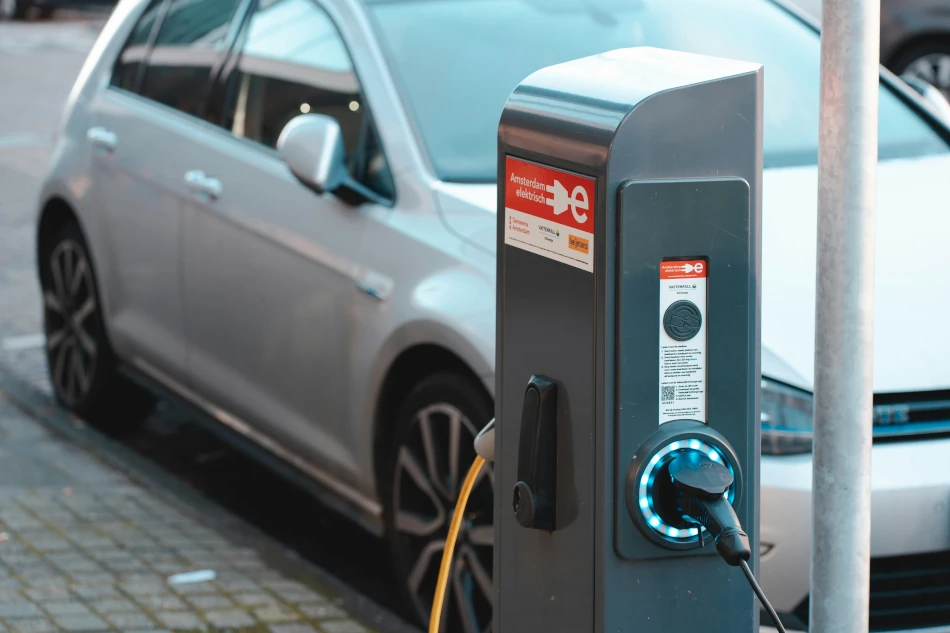 ¿Desaparecerán las gasolineras con el auge de los autos eléctricos?